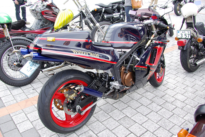 RG500Γ